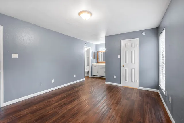 $1,300 | 7200 West T C Jester Boulevard, Unit 1003, Houston, TX 77088