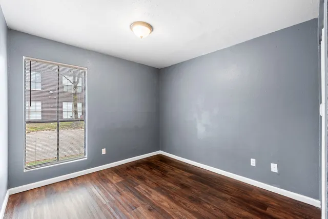 $1,300 | 7200 West T C Jester Boulevard, Unit 1003, Houston, TX 77088