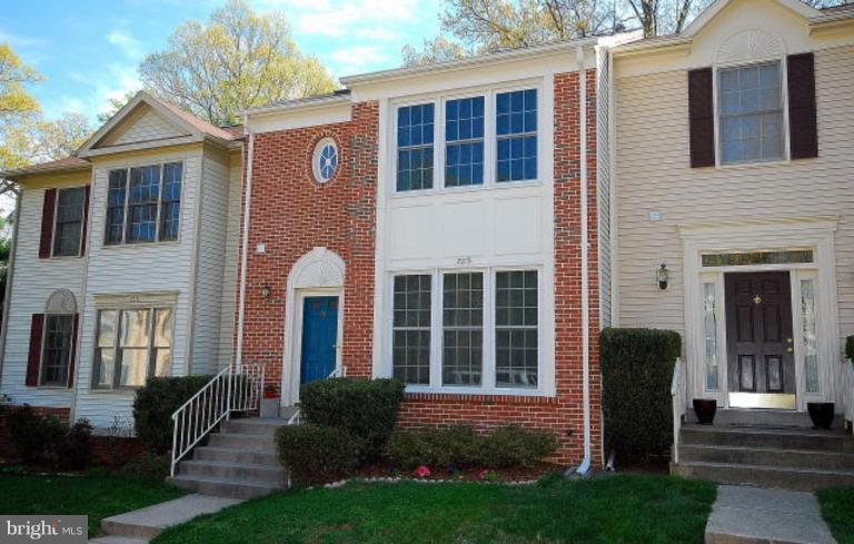 7213 Olde Lantern Way Springfield, VA 22152 - Photo 1 of 19 Exterior (Main)