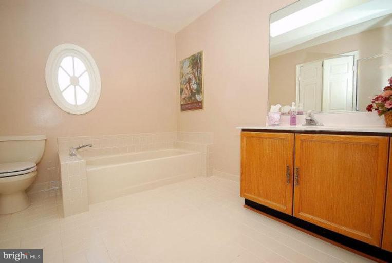 7213 Olde Lantern Way Springfield, VA 22152 - Photo 13 of 19 Master Bath #2