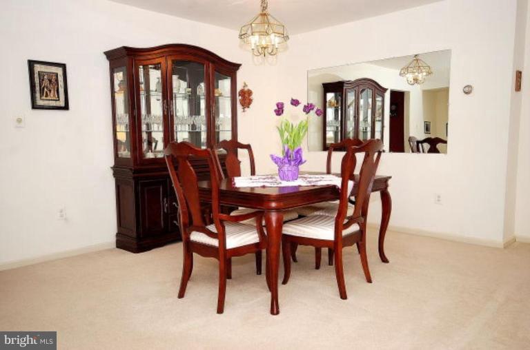 7213 Olde Lantern Way Springfield, VA 22152 - Photo 5 of 19 Dining Room