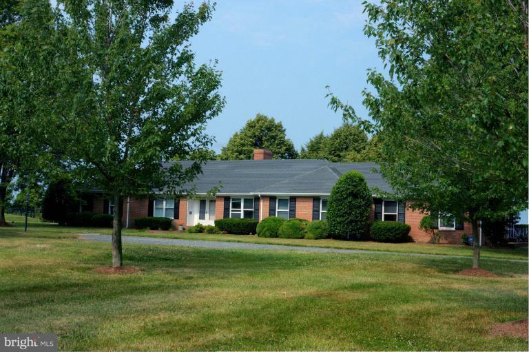 3100 Bennett Point Road Queenstown, MD 21658 - Photo 1 of 28 Exterior (Front)