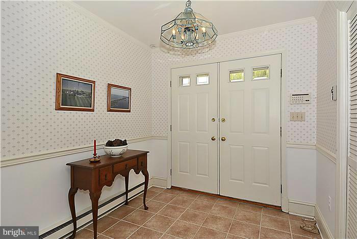 3100 Bennett Point Road Queenstown, MD 21658 - Photo 11 of 28 Foyer with tile floor