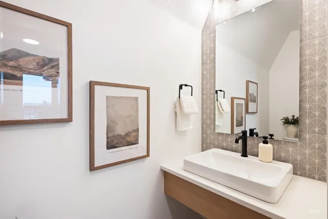 $1,074,900 | 2229 North Buhrstone Avenue, Eagle, ID 83616