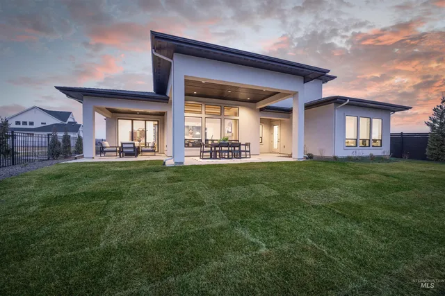 $1,074,900 | 2229 North Buhrstone Avenue, Eagle, ID 83616