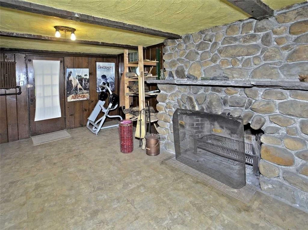 8 Holland Road Pittsburgh, PA 15235 - Photo 22 of 22 a view of a room with wooden floor