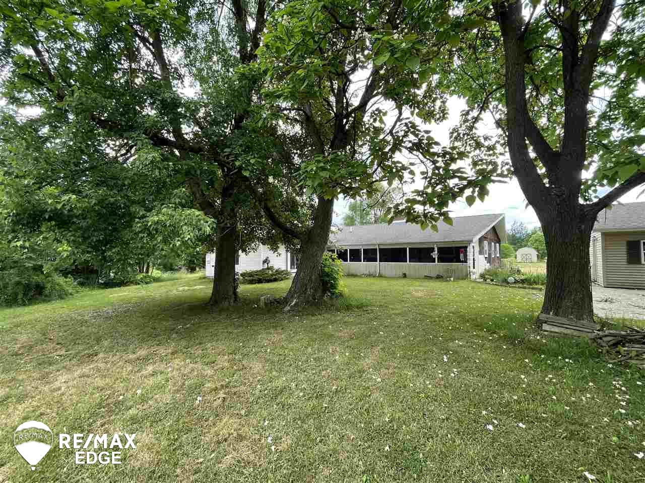 2862 Klam Road Lapeer, MI 48446 - Photo 19 of 29 50045082-18.JPG