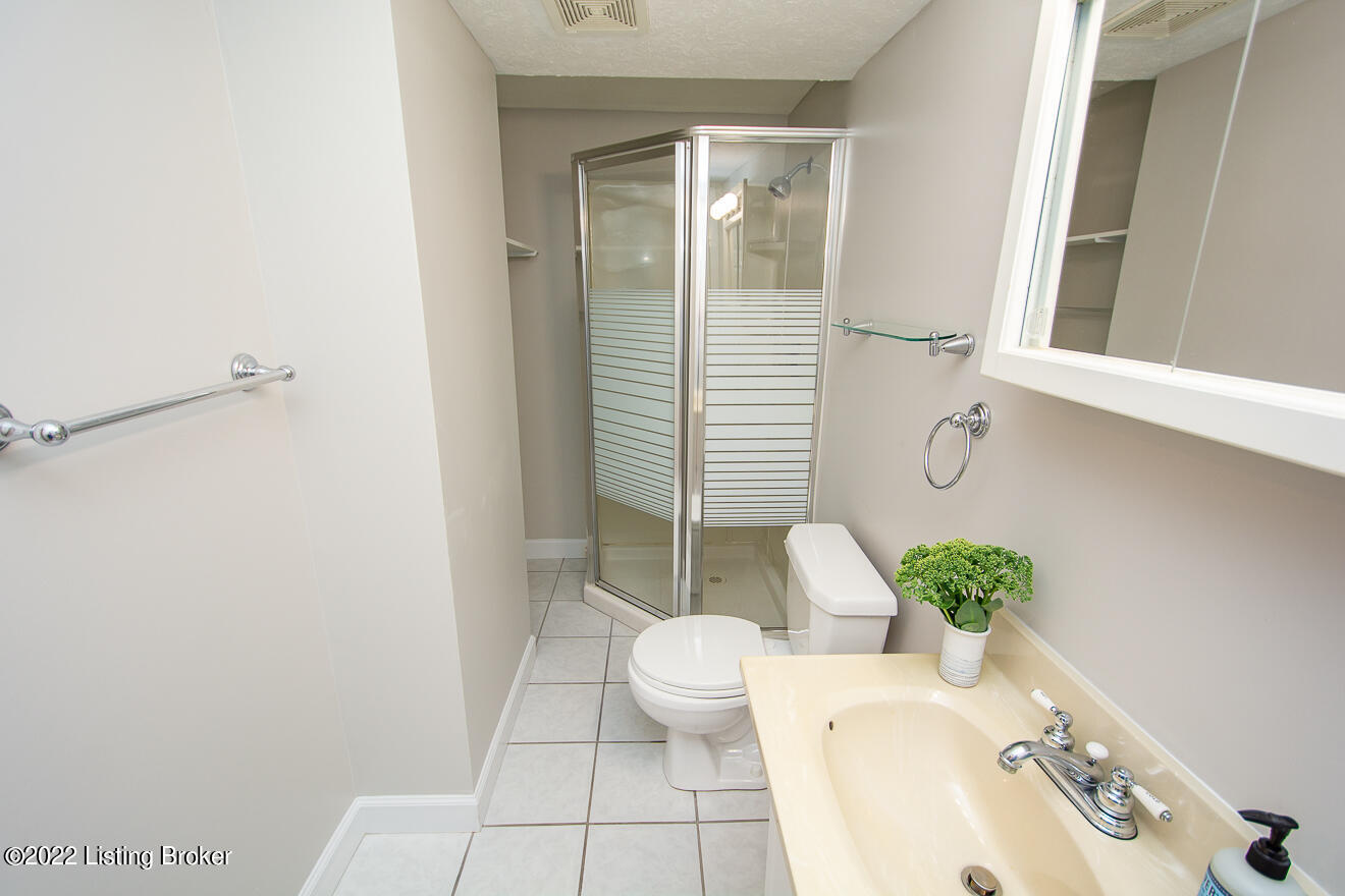 321 Fairmeade Road Louisville, KY 40207 - Photo 53 of 83 Full Bathroom #3 - Basement