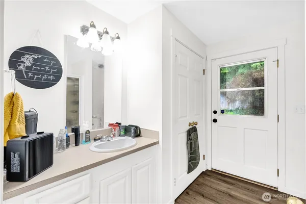 $700,000 | 7009 181st Avenue East, Bonney Lake, WA 98391