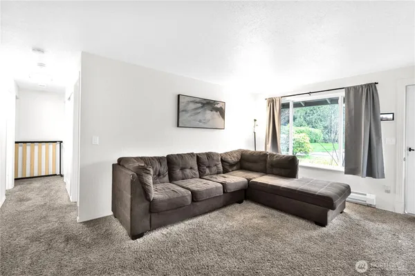 $700,000 | 7009 181st Avenue East, Bonney Lake, WA 98391