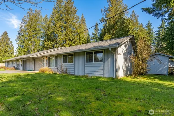 $700,000 | 7009 181st Avenue East, Bonney Lake, WA 98391
