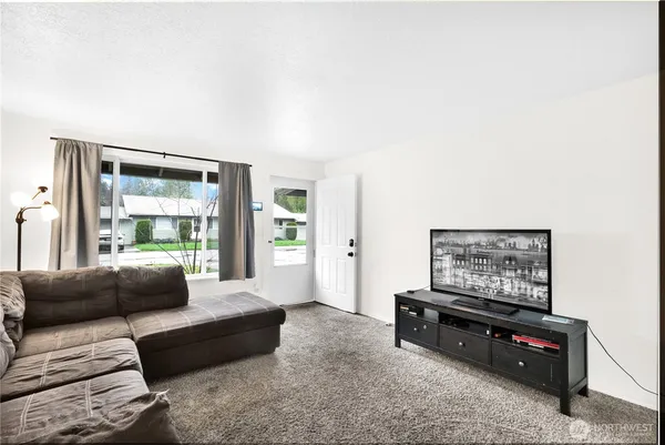 $700,000 | 7009 181st Avenue East, Bonney Lake, WA 98391