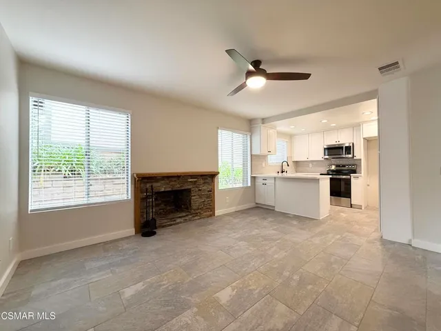 $499,000 | 224 Oak Leaf Drive, Unit 103, Thousand Oaks, CA 91360