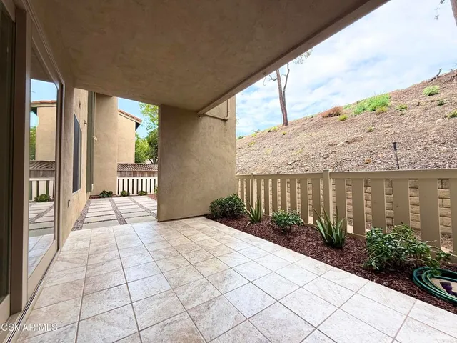 $499,000 | 224 Oak Leaf Drive, Unit 103, Thousand Oaks, CA 91360