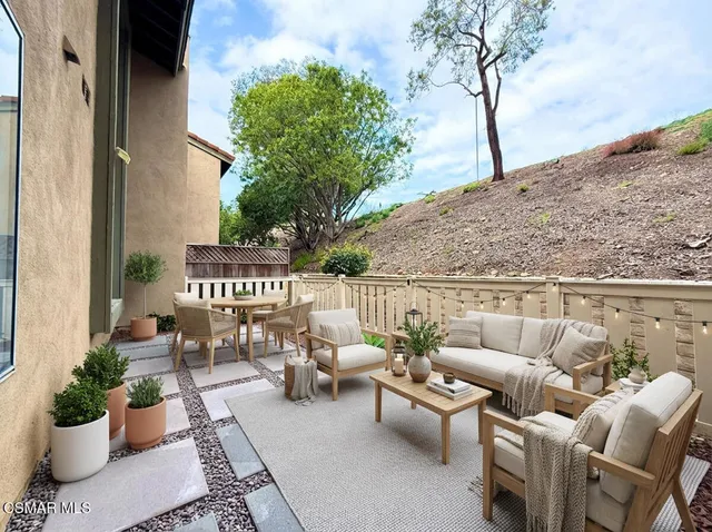 $499,000 | 224 Oak Leaf Drive, Unit 103, Thousand Oaks, CA 91360