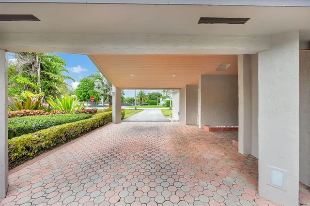 $2,399,000 | 9980 Southwest 83rd Avenue, Miami, FL 33156