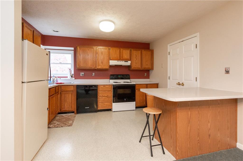 110 Charing Cross Road Indianapolis, IN 46217 - Photo 10 of 27 Gallery Image 10