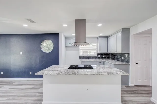 $2,400 | 322 Northeast 29th Street, Grand Prairie, TX 75050