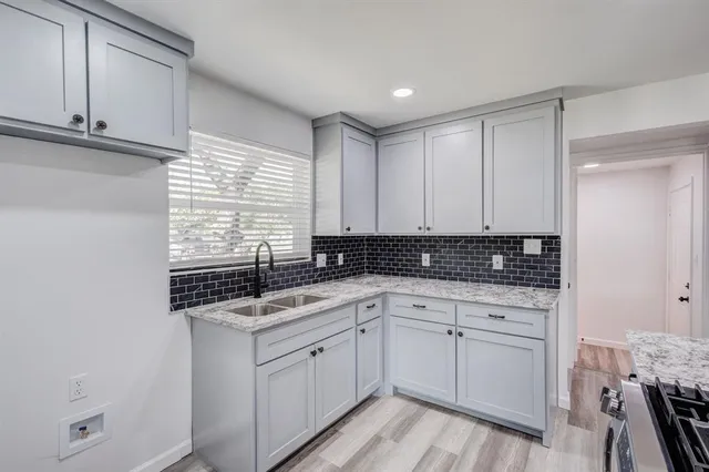 $2,400 | 322 Northeast 29th Street, Grand Prairie, TX 75050