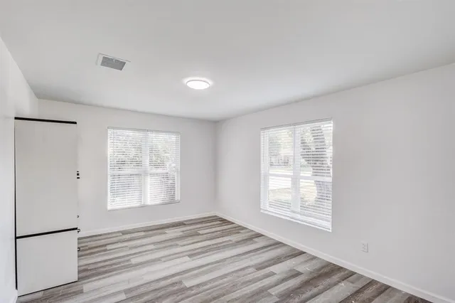 $2,400 | 322 Northeast 29th Street, Grand Prairie, TX 75050