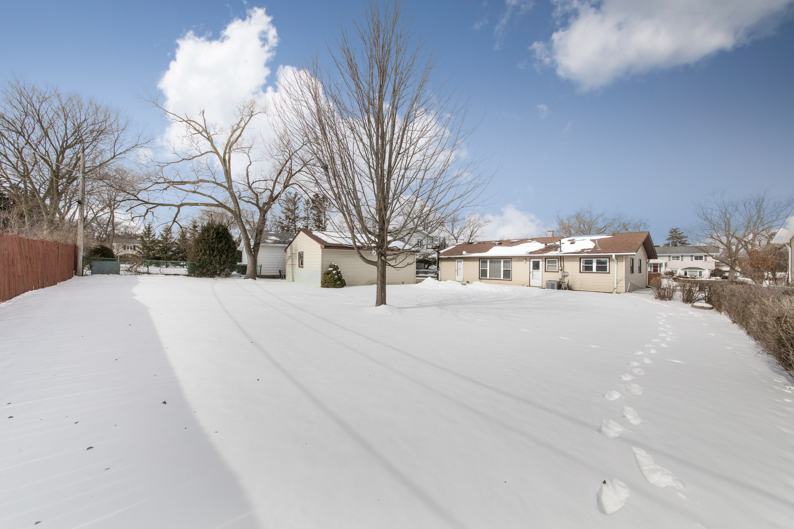 1315 Jefferson Road Hoffman Estates, IL 60169 - Photo 3 of 18 Gallery Image 3