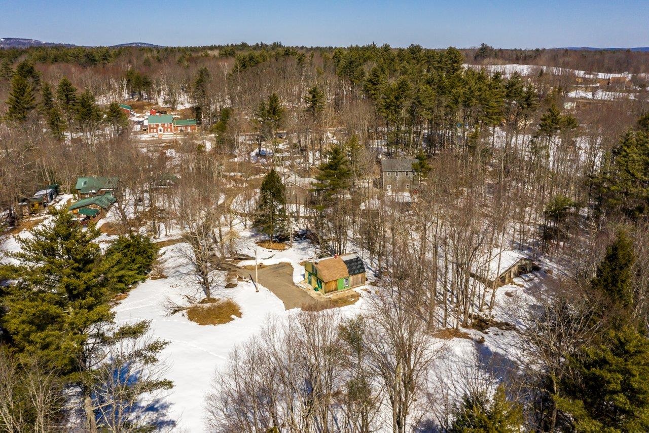 146 B Crown Point Road Rochester, NH 03867 - Photo 3 of 16