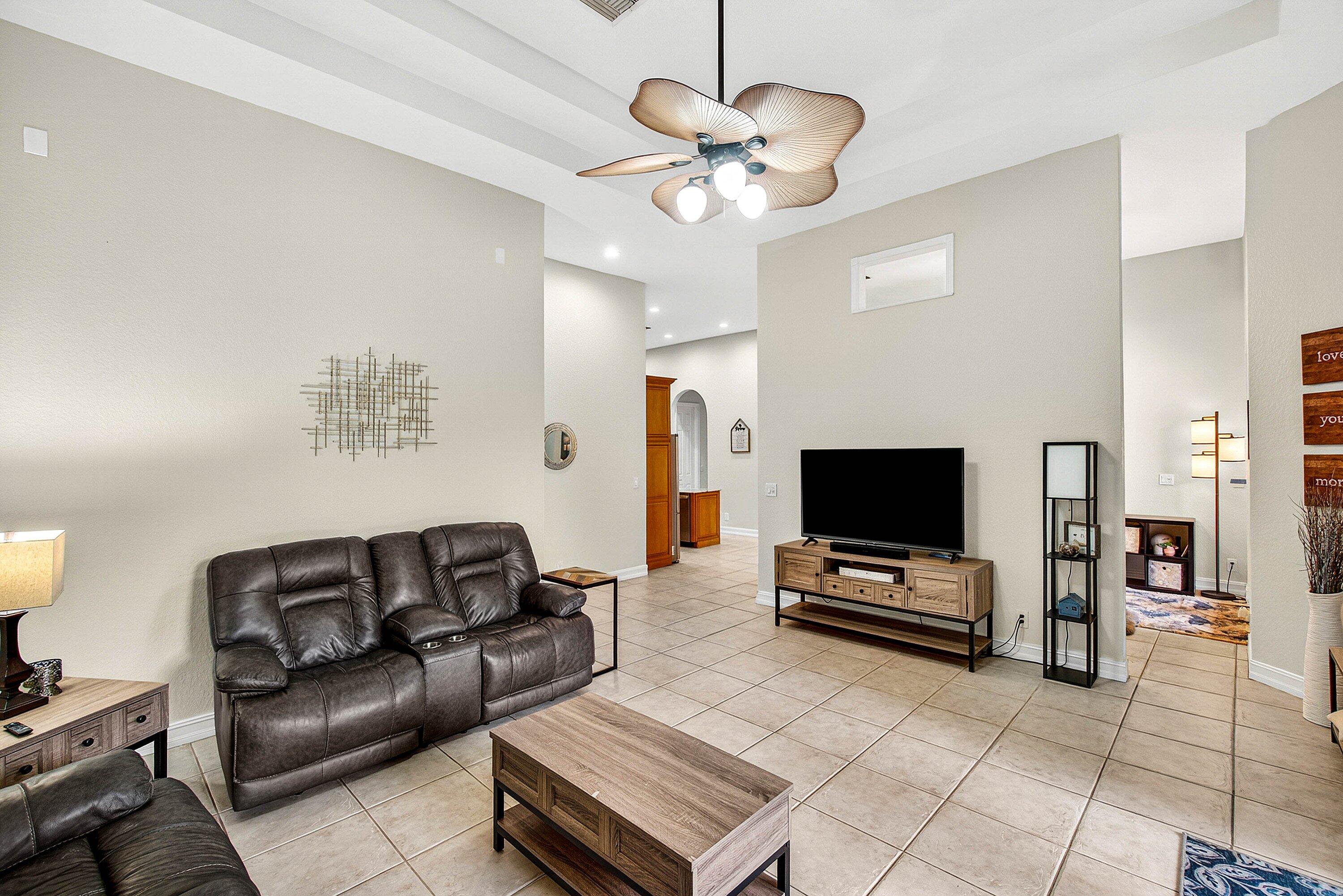 8634 Sawpine Road Delray Beach, FL 33446 - Photo 23 of 38 011-8634SawpineRoad-DelrayBeach-FL-33446