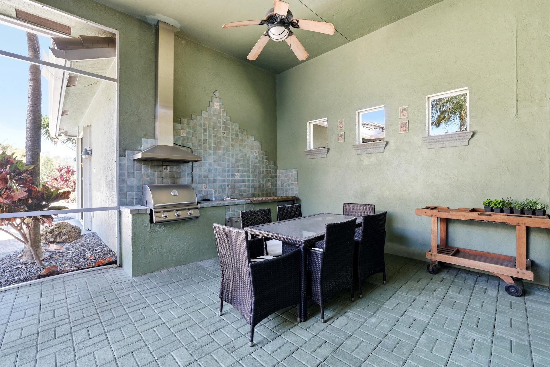 8634 Sawpine Road Delray Beach, FL 33446 - Photo 7 of 38 0H8A5531