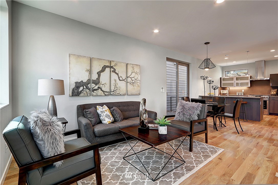 4325 Whitman Avenue North, Unit B Seattle, WA 98103 - Photo 8 of 16