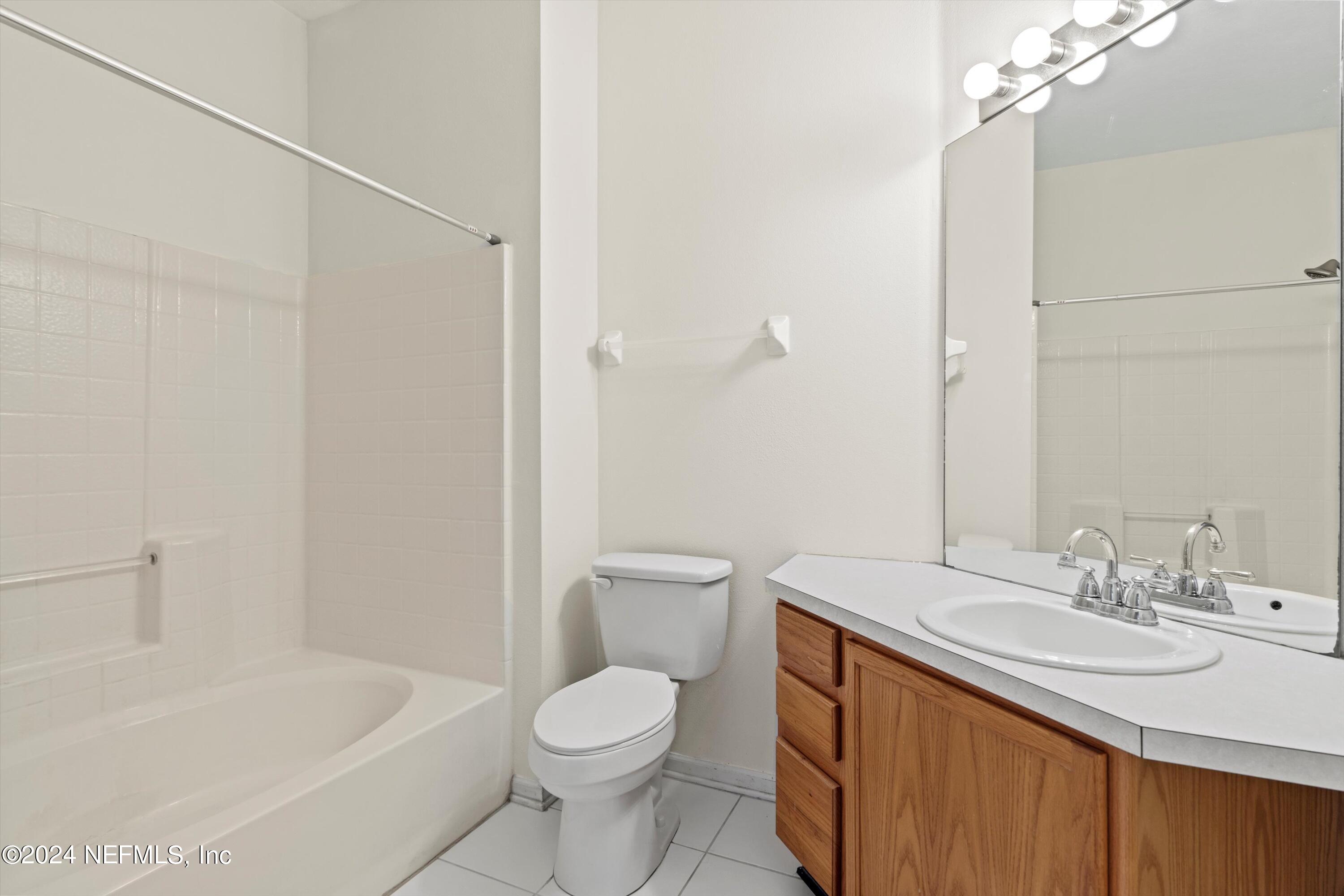 7990 Baymeadows Road East, Unit 330 Jacksonville, FL 32256 - Photo 17 of 24 19-Bedroom 1 Bath