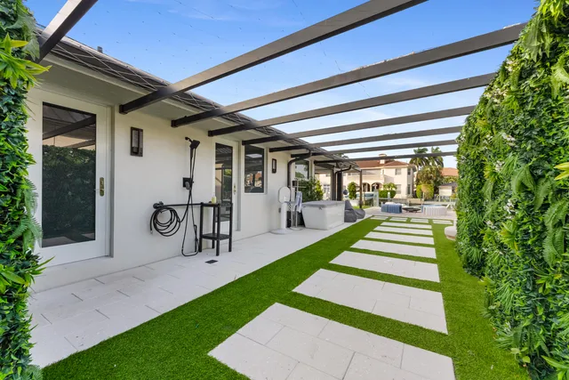 $8,750,000 | 941 Iris Drive, Delray Beach, FL 33483