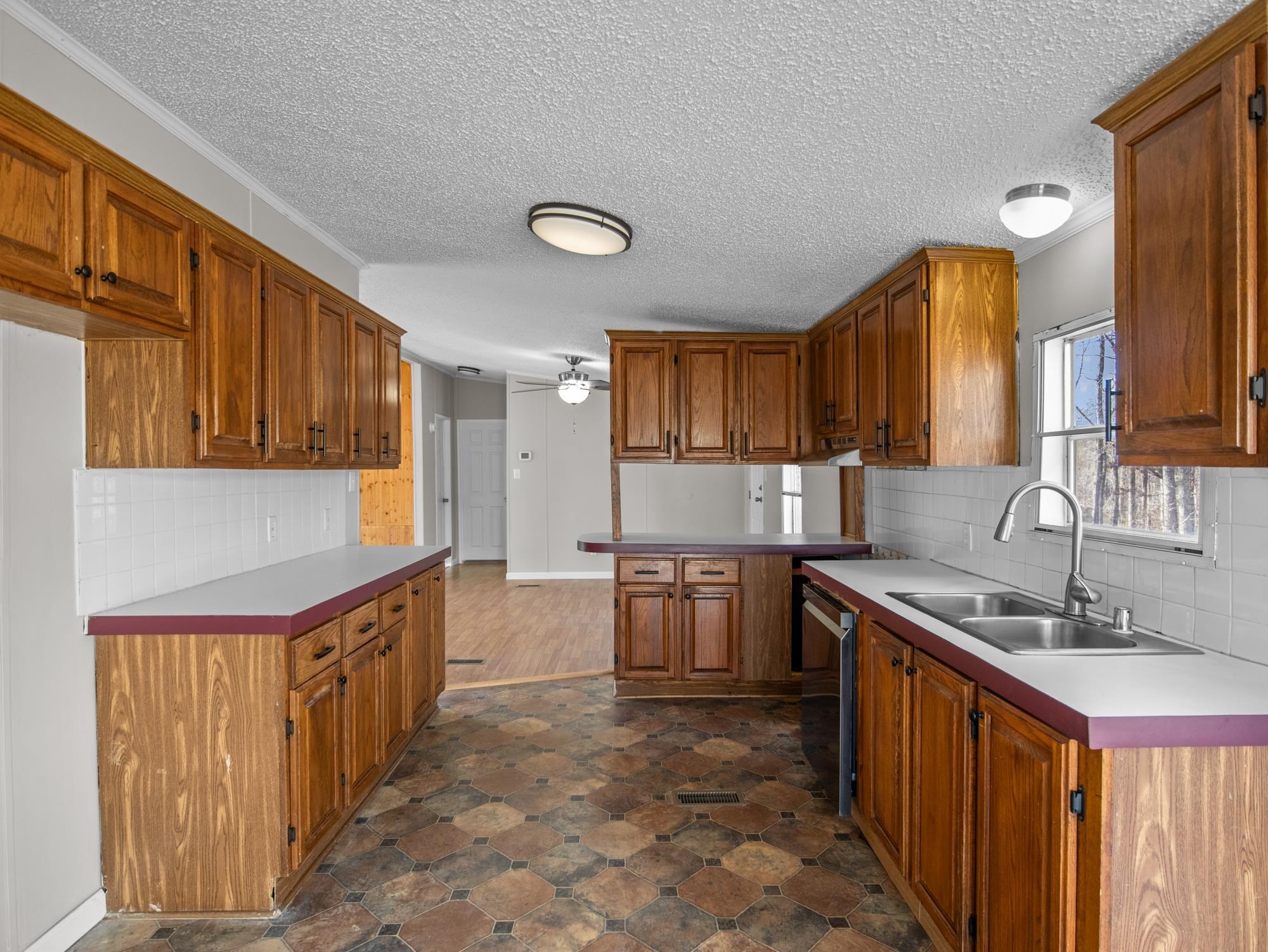 160 Peaceful Valley Road Spartanburg, SC 29307 - Photo 14 of 22 Gallery Image 14