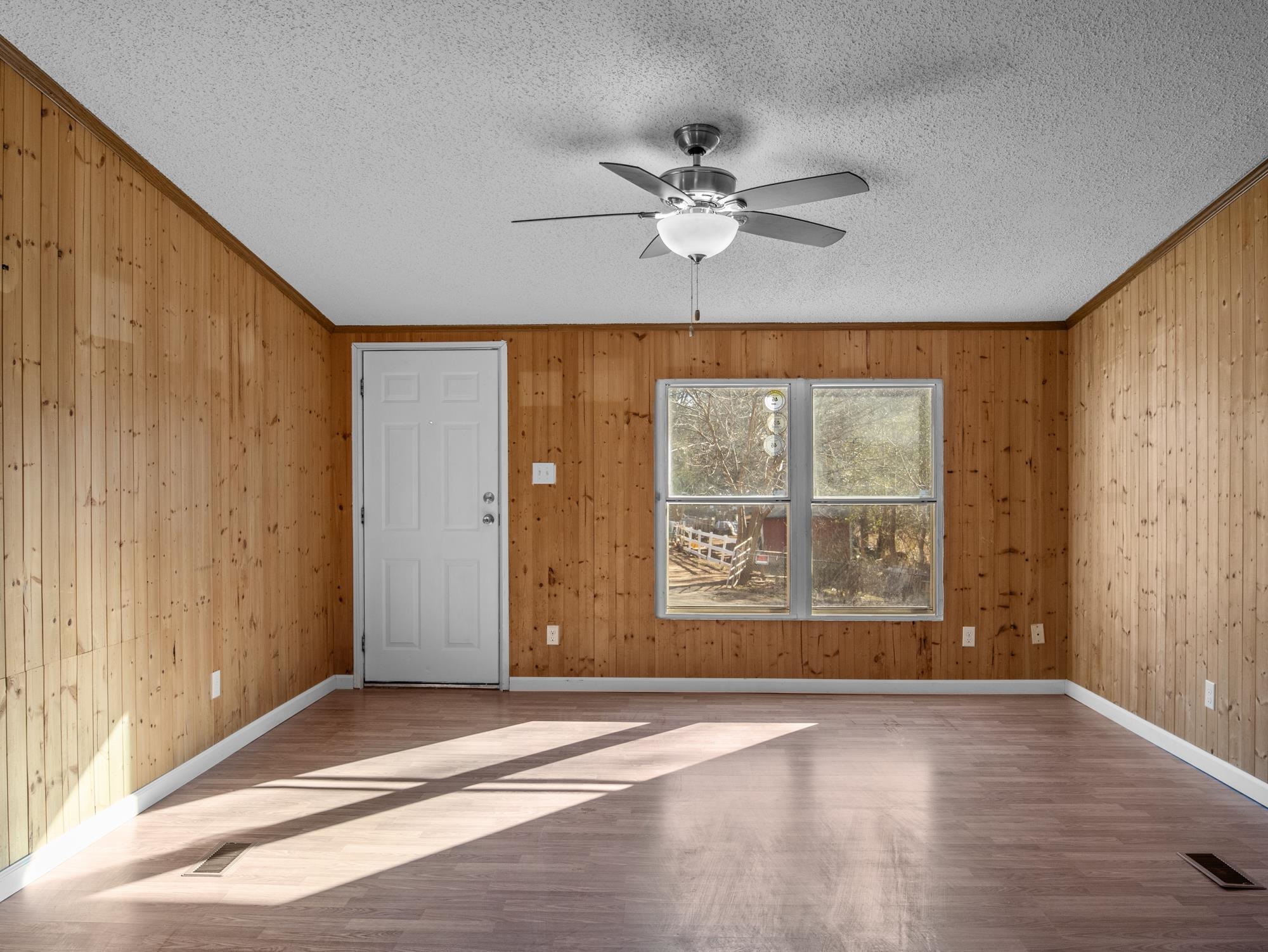160 Peaceful Valley Road Spartanburg, SC 29307 - Photo 7 of 22 Gallery Image 7