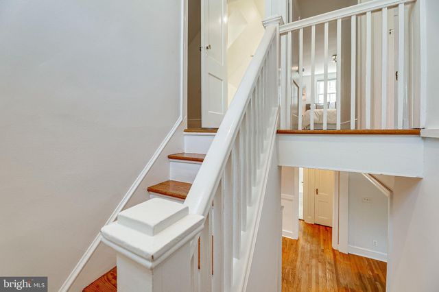 $925,000 | 2703 Russell Road, Alexandria, VA 22305