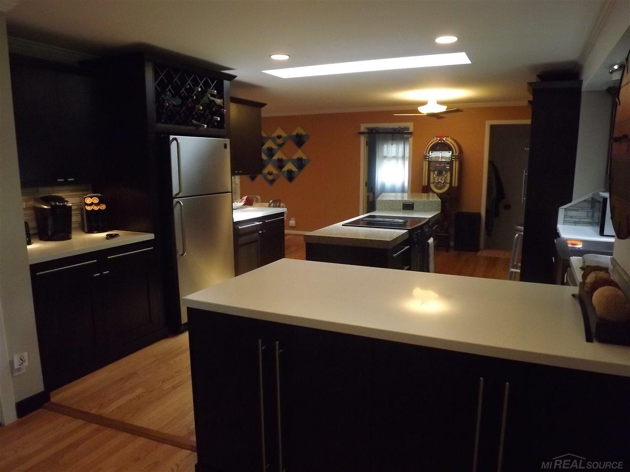 410 Lehigh Road Rochester Hills, MI 48307 - Photo 8 of 26