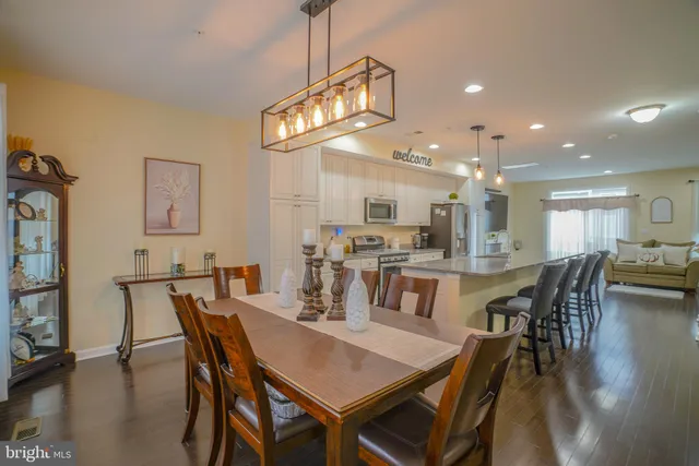 $577,999 | 28130 Hickory Lane, Langhorne, PA 19047