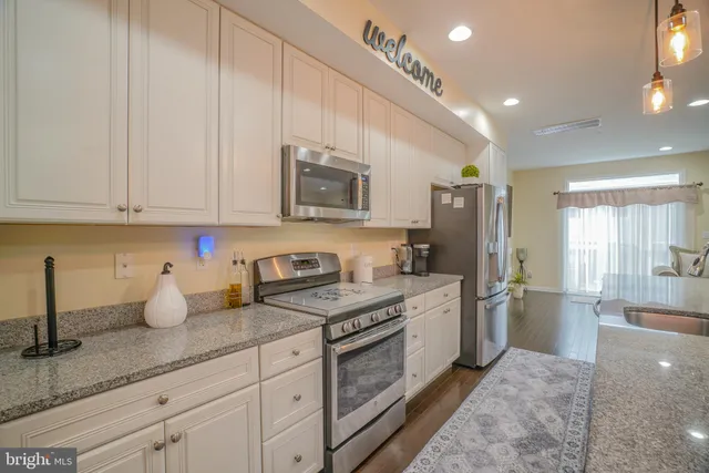 $577,999 | 28130 Hickory Lane, Langhorne, PA 19047