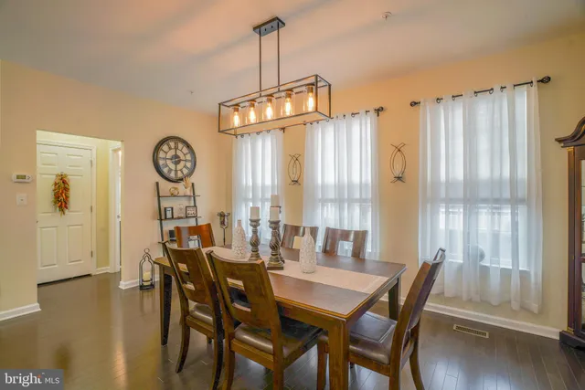 $577,999 | 28130 Hickory Lane, Langhorne, PA 19047