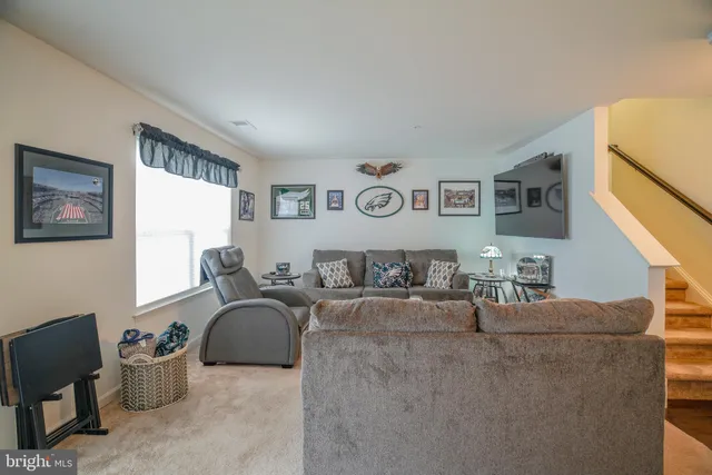 $577,999 | 28130 Hickory Lane, Langhorne, PA 19047