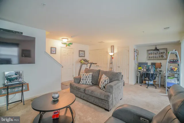 $577,999 | 28130 Hickory Lane, Langhorne, PA 19047