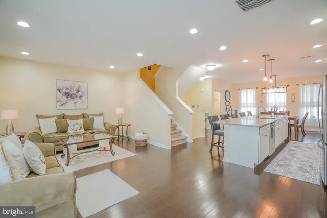 $577,999 | 28130 Hickory Lane, Langhorne, PA 19047