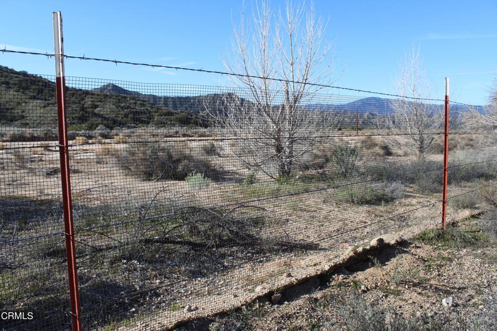 4190 Quatal Canyon Road Maricopa, CA 93252 - Photo 24 of 41 a view of a road from a bathroom