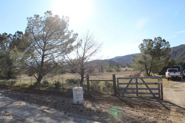 a view of a outdoor space with mountain view
