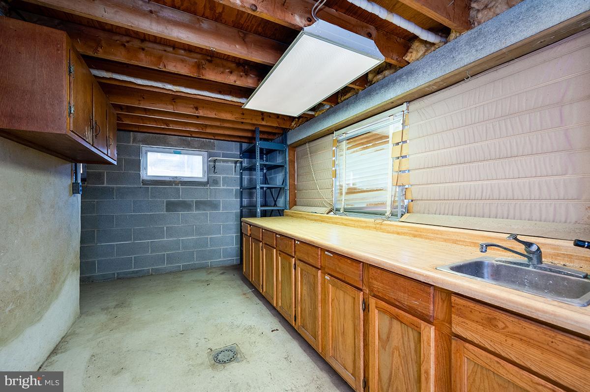 3424 Fremont Street Reading, PA 19605 - Photo 41 of 51 a view of storage and utility room