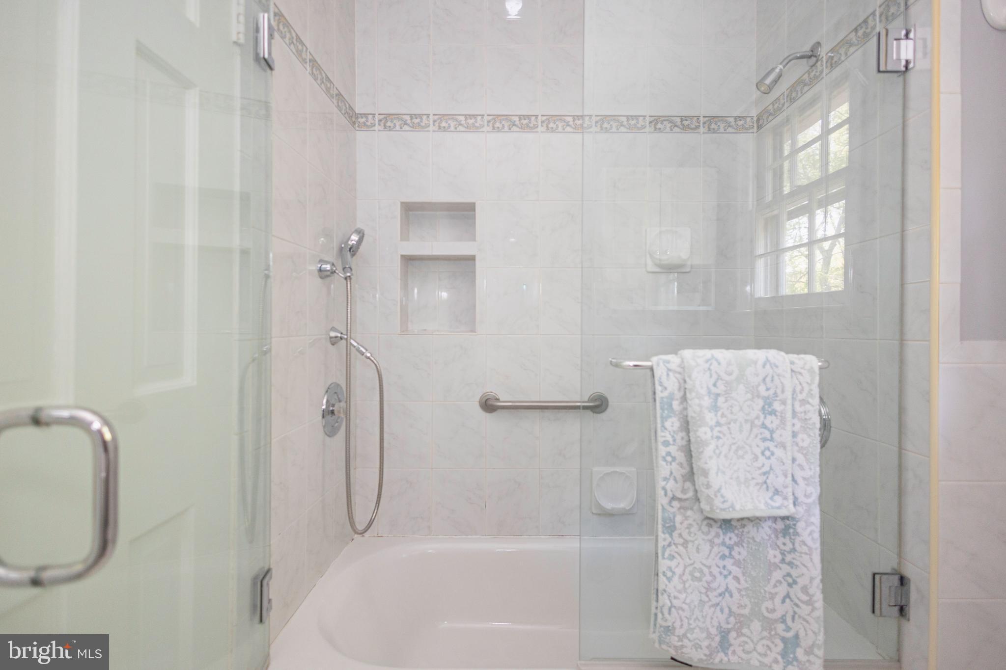 2316 Shipley Road Wilmington, DE 19803 - Photo 28 of 42 a bathroom with a shower