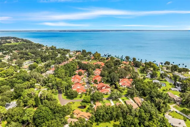 $266,500 | 701 Clusterwood Drive, Yalaha, FL 34797