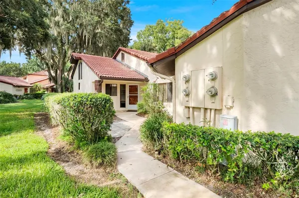 $259,500 | 701 Clusterwood Drive, Yalaha, FL 34797