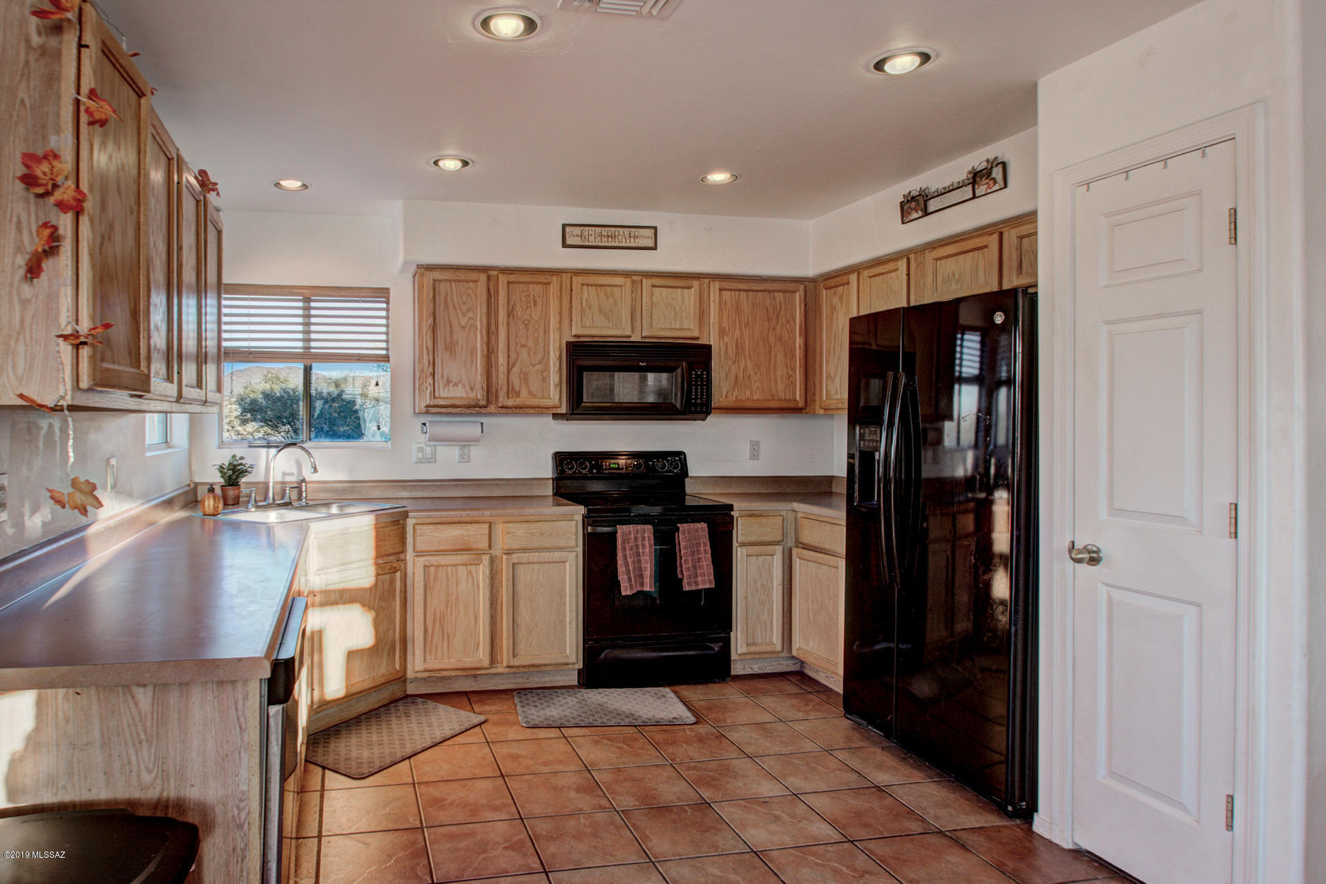 1720 Círculo Alameda Rio Rico, AZ 85648 - Photo 3 of 39