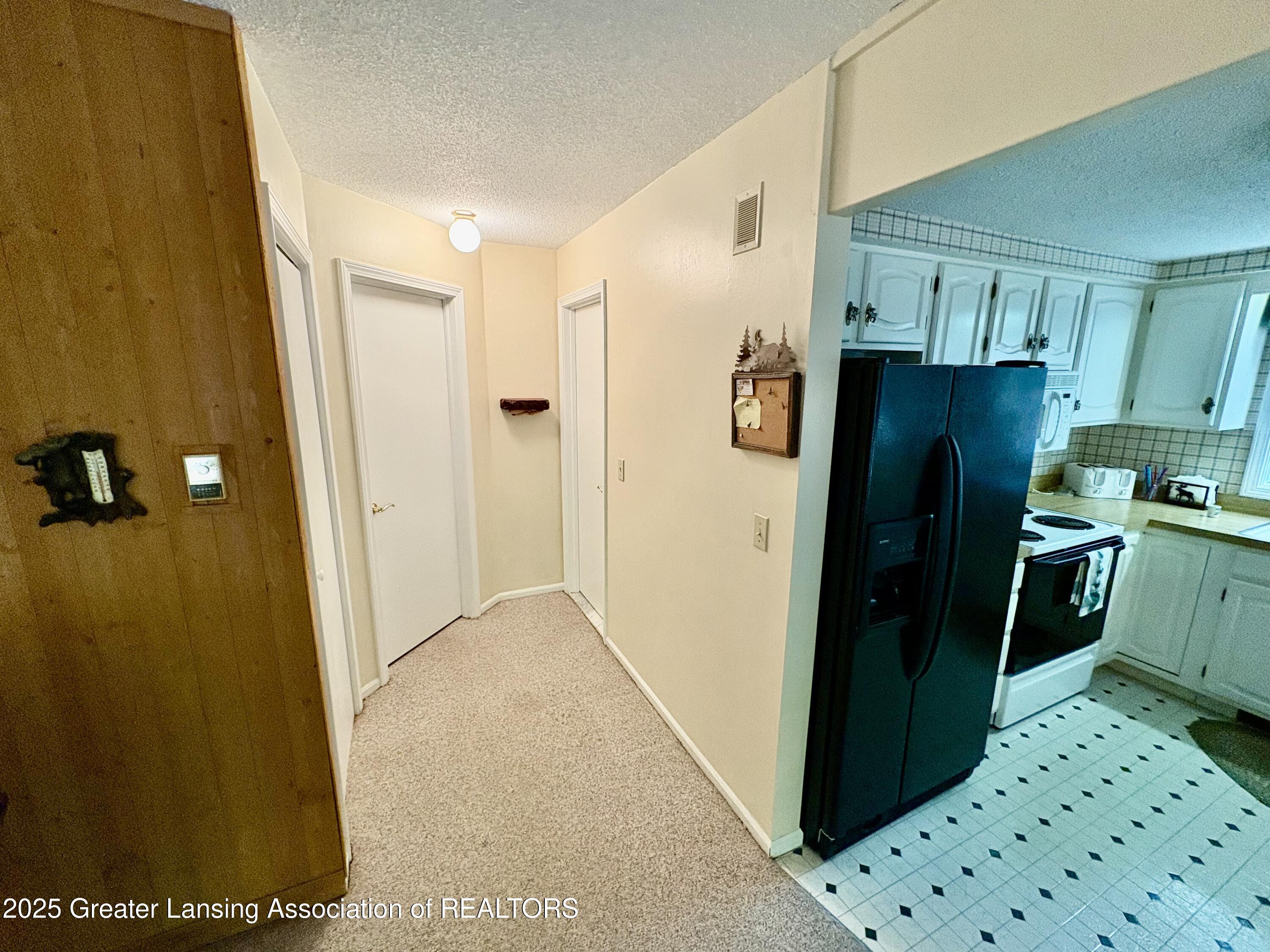 4483 Ridge Run Road Bellaire, MI 49615 - Photo 11 of 37 Hallway