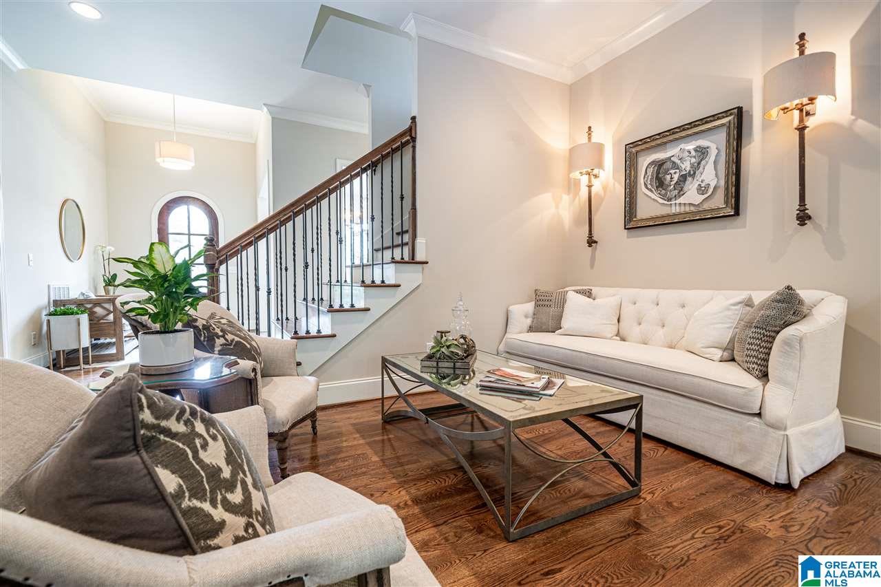 539 Greenbrier Way Birmingham, AL 35244 - Photo 8 of 49